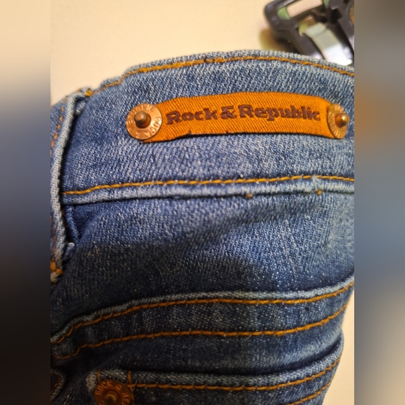 ROCK & REPUBLIC Y2K Women's medium wash low rise boot cut jeans size 28 - Picture 5 of 9